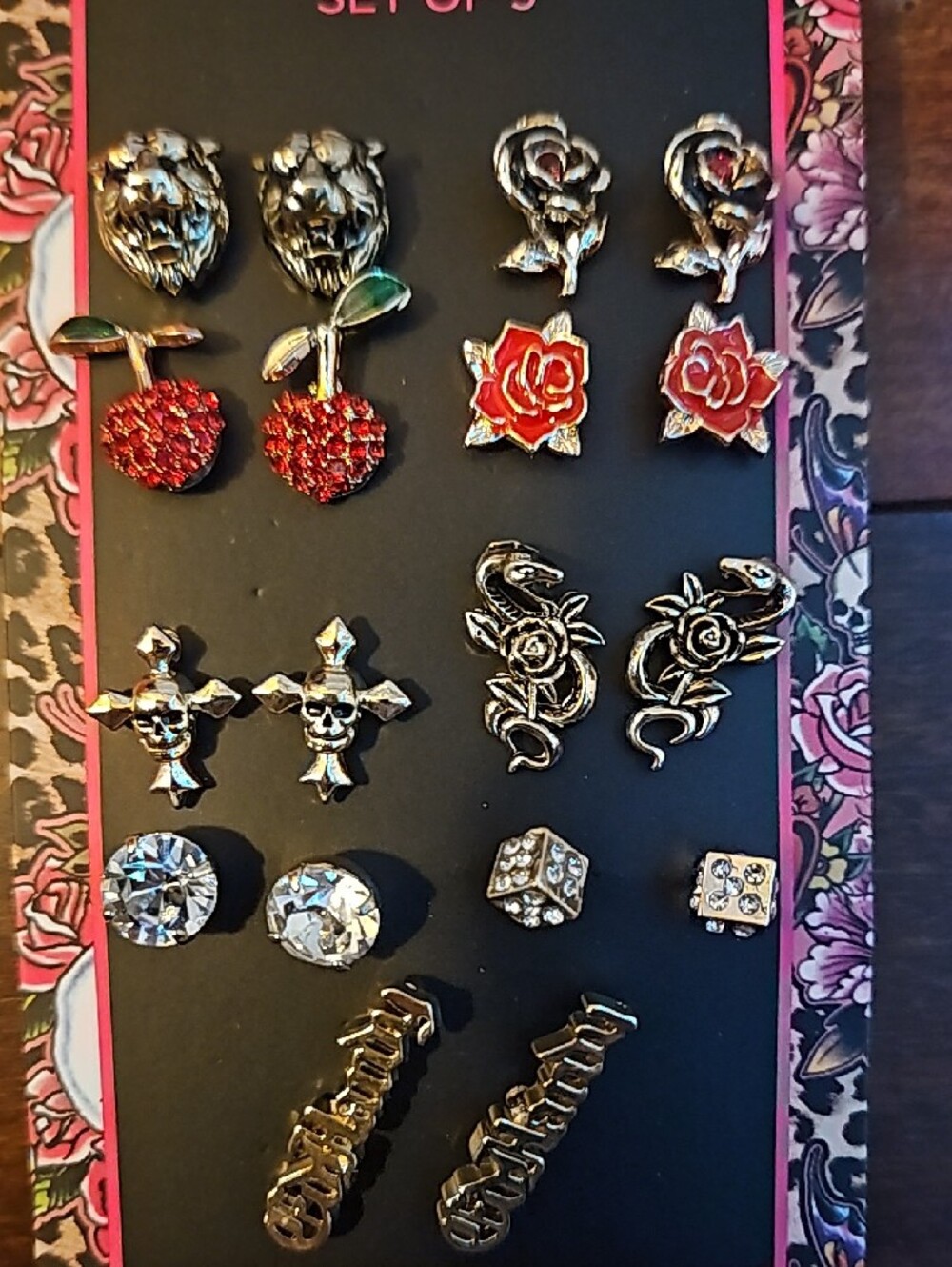Ed Hardy Stud Earrings Set of 9 - Black & Pink Accents - Picture 3 of 7